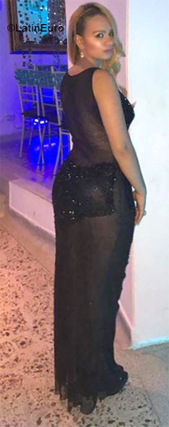 Date this stunning Colombia girl Michel from Medellin CO24131