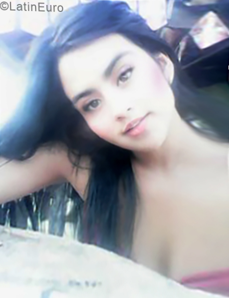 Date this beautiful Colombia girl Estefany from Medellin CO24170