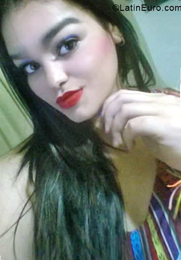 Date this beautiful Venezuela girl Andrea from Cabimas VE2004