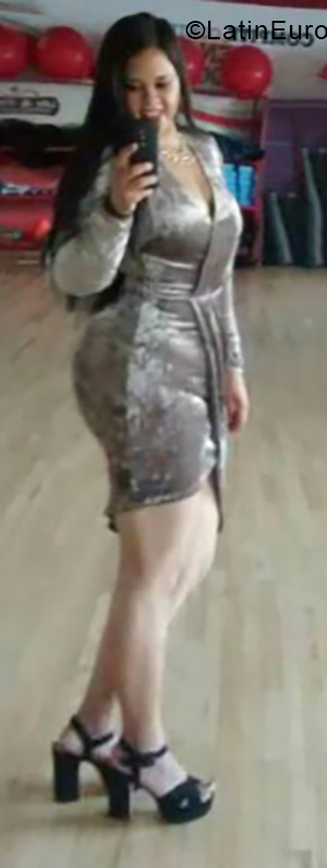 Date this hot Mexico girl Lupita from Guadalajara MX1599