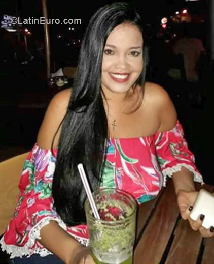 Date this attractive Colombia girl Sofia from Medellin CO24209