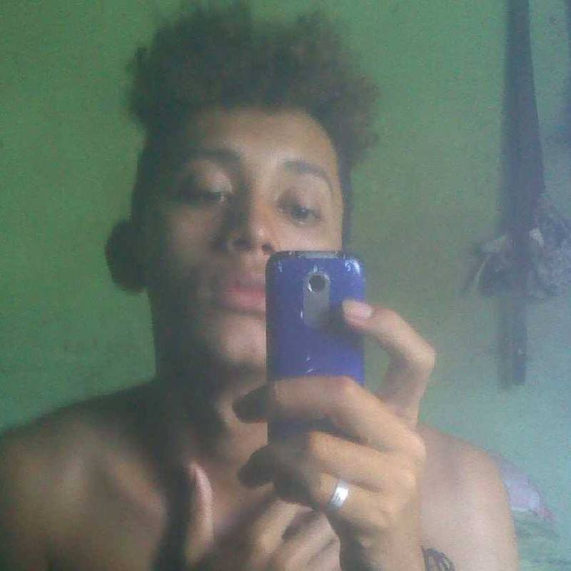 Date this hard body Venezuela man Alexis98 from Maturin VE1839