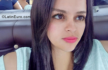 Date this exotic Dominican Republic girl Lilo from Santo Domingo DO33148