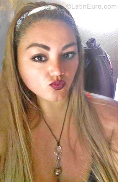 Date this voluptuous Mexico girl Ivone from Tijuana MX1606