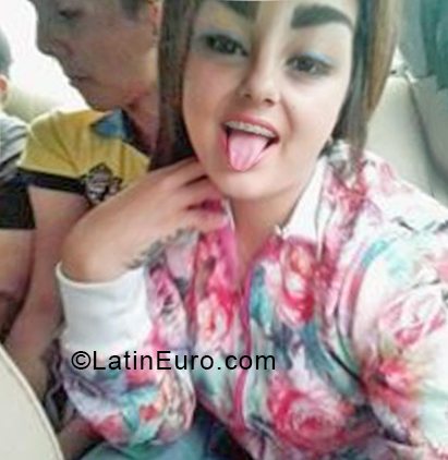 Date this gorgeous Venezuela girl Grecia from Merida VE1956