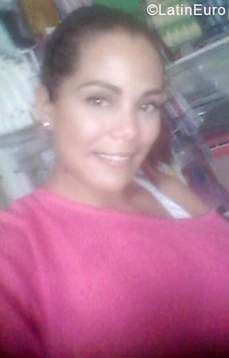 Date this hot Colombia girl Leonela from Barranquilla CO24540