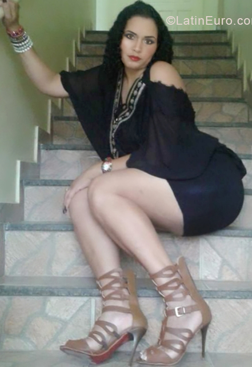 Date this georgeous Brazil girl Luciene from Aimorés BR10713