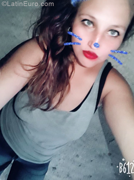 Date this georgeous Argentina girl Anto from parana AR169