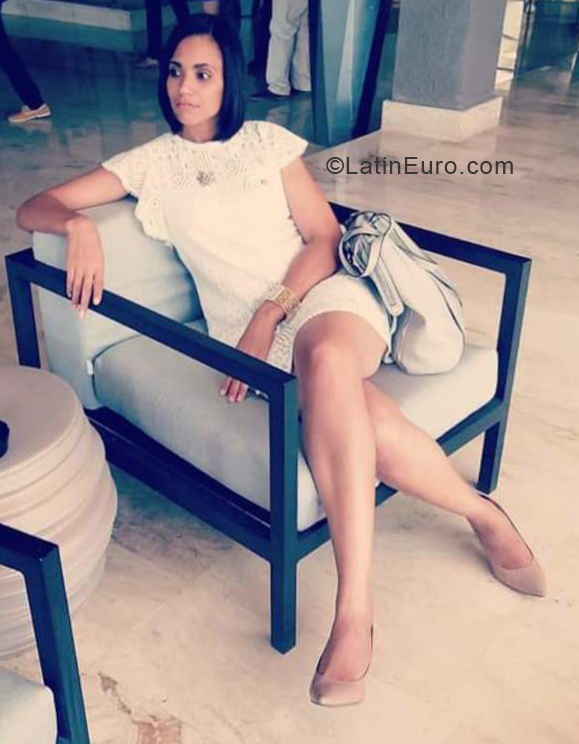 Date this funny Dominican Republic girl Idami from Santo Domingo DO33420