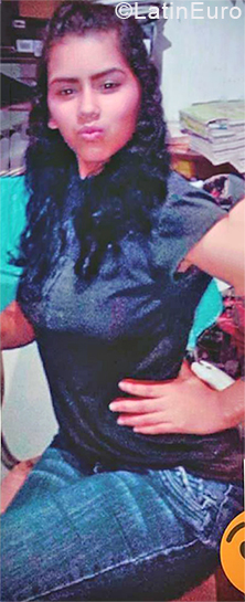 Date this passionate Venezuela girl Nayarlin from Caracas VE1977