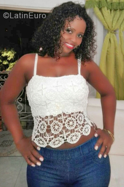 Date this exotic Colombia girl Rubi from Cali CO24602