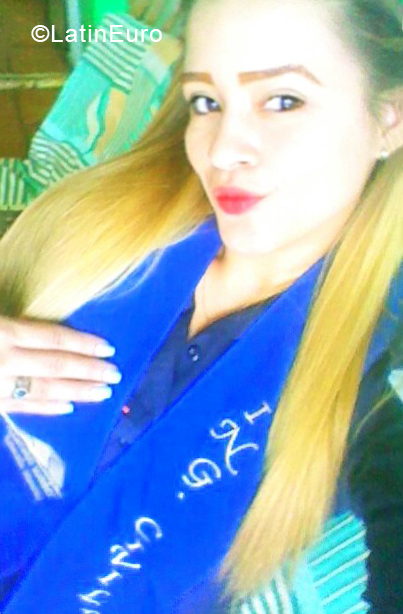 Date this athletic Venezuela girl Lili from Maracay VE2036