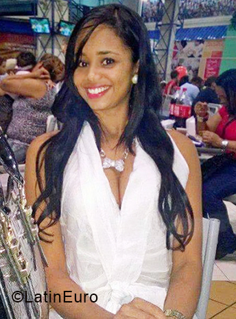 Date this gorgeous Dominican Republic girl Mercedes from Santo Domingo DO33737