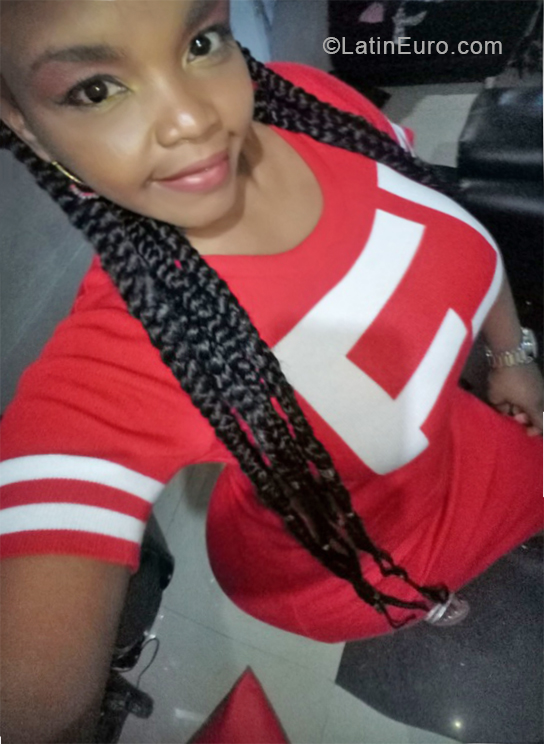 Date this delightful Colombia girl Nubia mayesti from Jamundi CO24700