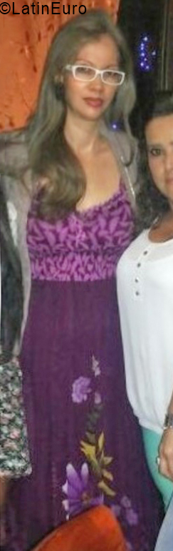 Date this lovely Colombia girl Gloria from Cali CO24704