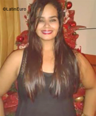 Date this beautiful Venezuela girl Roselis from Cabimas VE2056