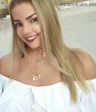 Date this sensual Colombia girl Elba from Santa Marta CO24724