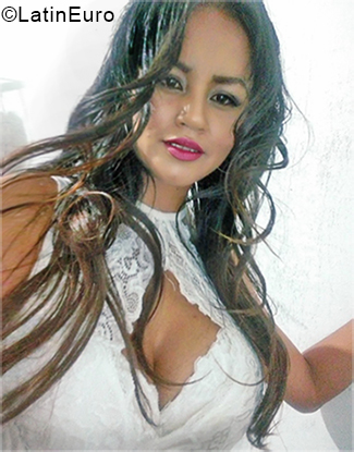 Date this nice looking Peru girl Frixie from Tarapoto PE1476