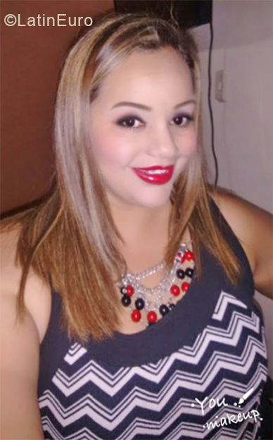 Date this lovely Colombia girl Luz from Medellín VE2080