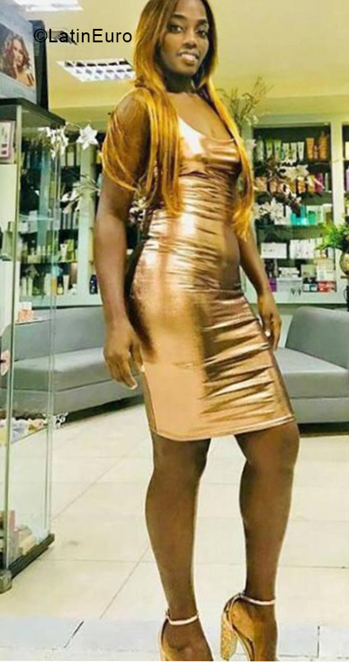 Date this young Dominican Republic girl Vivi from Santo Domingo DO33807
