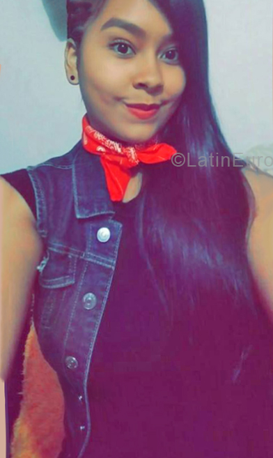 Date this hard body Colombia girl Yeral from Medellin CO24797