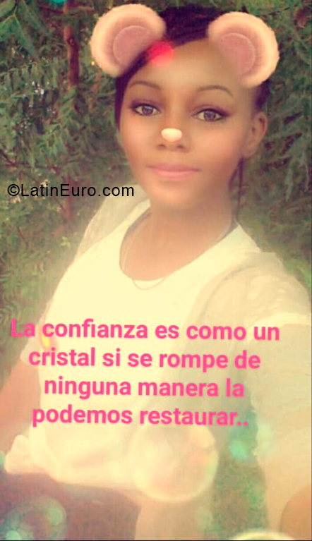 Date this lovely Dominican Republic girl Maria from Santiago DO33970