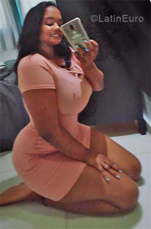 Date this delightful Dominican Republic girl Ashley from Santo Domingo DO34142