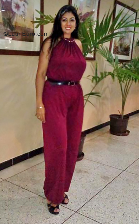 Date this athletic Colombia girl Ilvia from Bogota CO25028