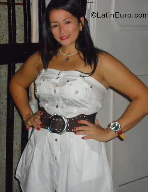 Date this exotic Venezuela girl Madelayne from Caracas VE2194