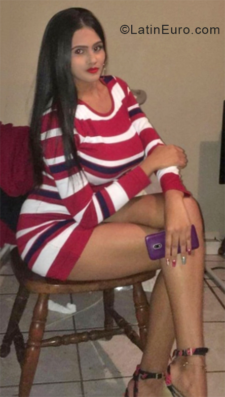 Date this passionate Mexico girl Holli from Ensenada MX1628