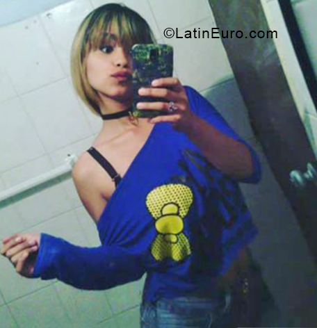 Date this athletic Colombia girl Nicol from Medellin CO25124