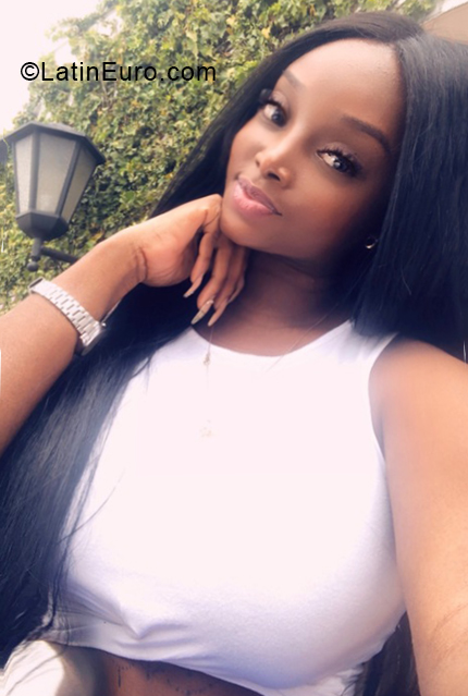 Date this attractive Colombia girl AnnyNinaa from Cali CO25138