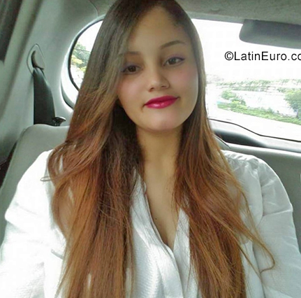 Date this hot Dominican Republic girl Leonilis from Santo Domingo DO34507