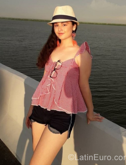 Date this funny Colombia girl Nathalia from Cartagena CO25249