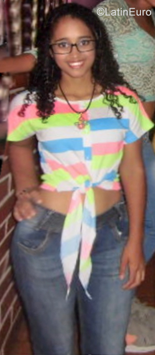 Date this lovely Venezuela girl Mairaby from Venezuela VE2313