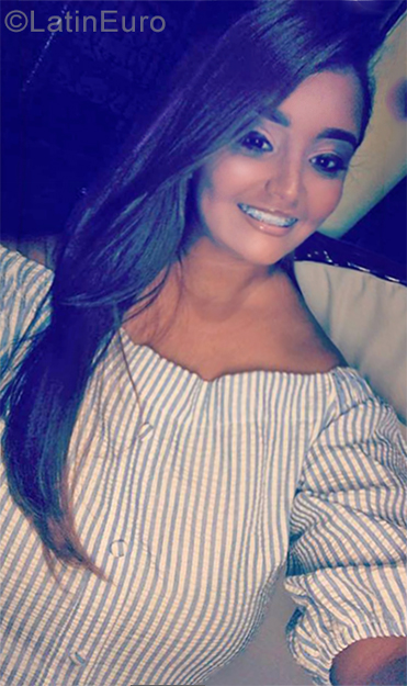Date this exotic Dominican Republic girl Lissette from Santo Domingo DO34605