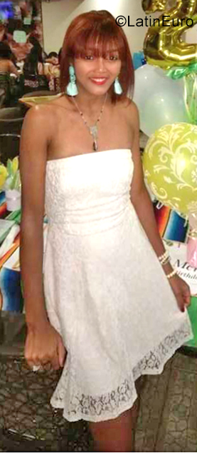 Date this voluptuous Dominican Republic girl Meril from Santo Domingo DO34683