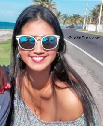 Date this pretty Colombia girl Aleidys from Barranquilla CO25314