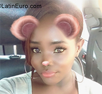Date this stunning Dominican Republic girl Raquel from Santo Domingo DO55099