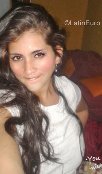 Date this lovely Peru girl Luhana from Lima PE1386