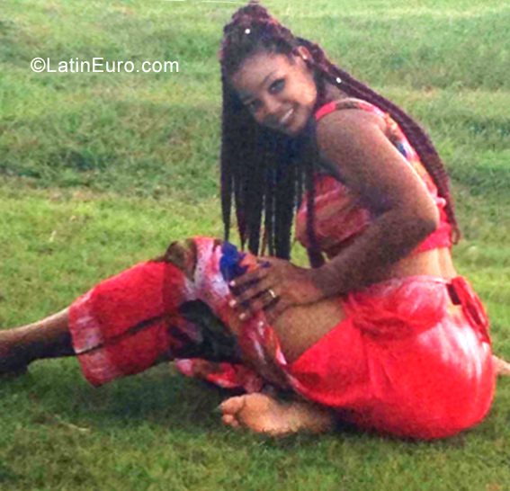 Date this foxy Dominican Republic girl Ivelisse from Santo Domingo DO34741