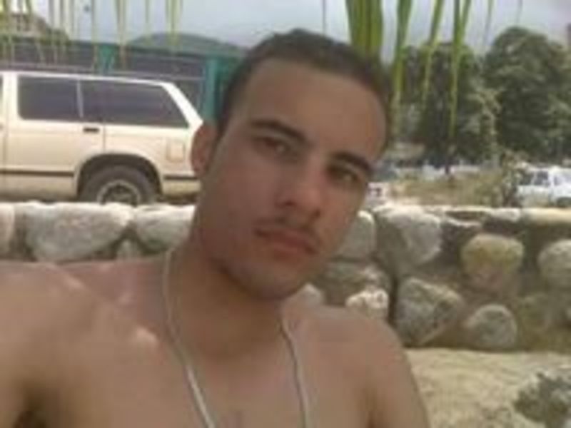 Date this nice looking Venezuela man Yordy from Caracas VE2362