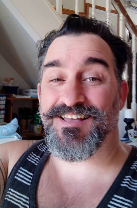 Date this hard body United Kingdom man Bojski from Cardiff GB988