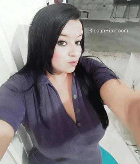 Date this pretty Colombia girl Juliana from Bogota CO25379