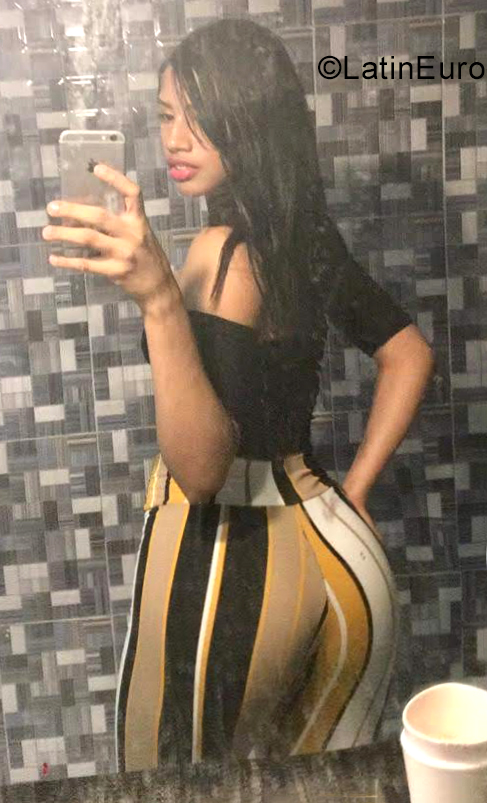 Date this sultry Dominican Republic girl Jessie from Santo Domingo DO34899