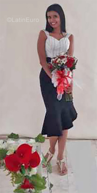 Date this fun Colombia girl Nina from Bucaramanga CO25472