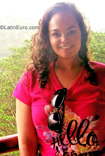 Date this delightful Colombia girl Cindy from Bogota CO25485