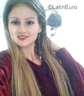 Date this gorgeous Colombia girl Alexandra from Bucaramanga CO25486