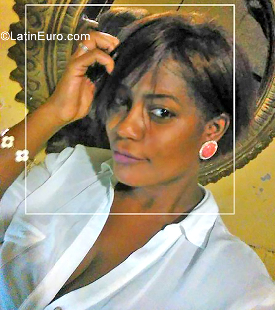 Date this georgeous Dominican Republic girl Yajaira from Santo Domingo DO35048