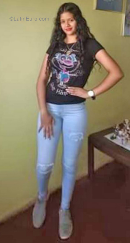 Date this cute Venezuela girl Alejandra from Cumana VE2446